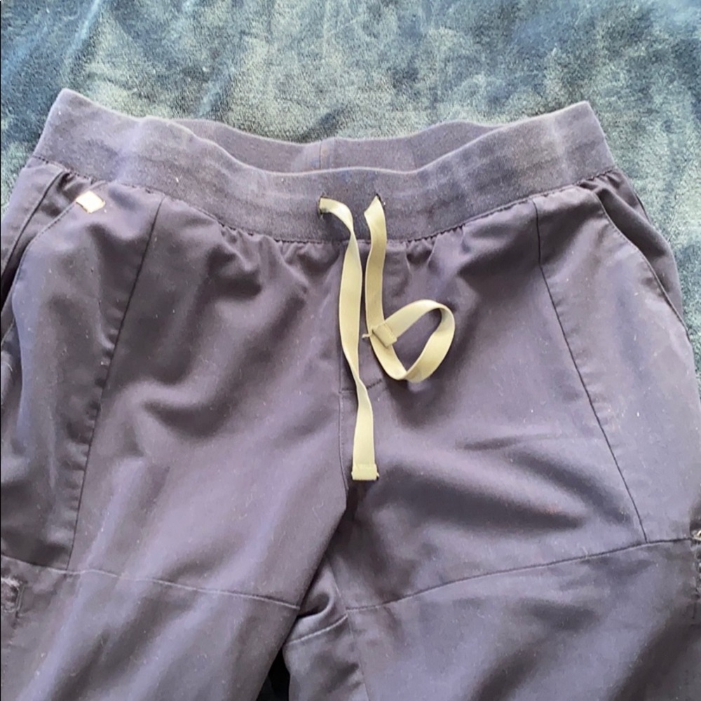 FIGS navy blue straight legged scrub pants,